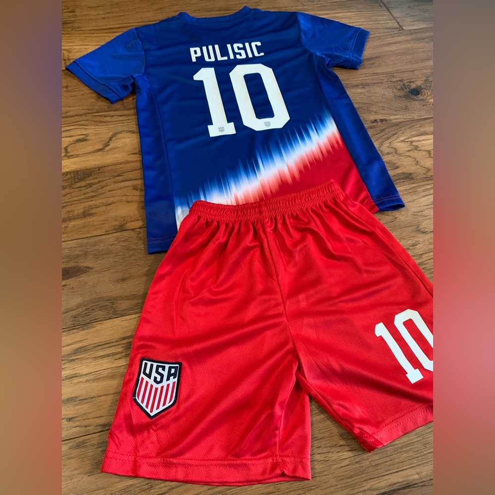 Christian Pulisic youth soccer jersey Small Medium Large and XL - New with tags